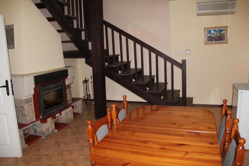 Къщи За Гости Кедър Dolna Banya Room photo
